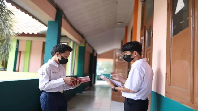 10 SMP Negeri Idaman Siswa - Siswi di Bandung
